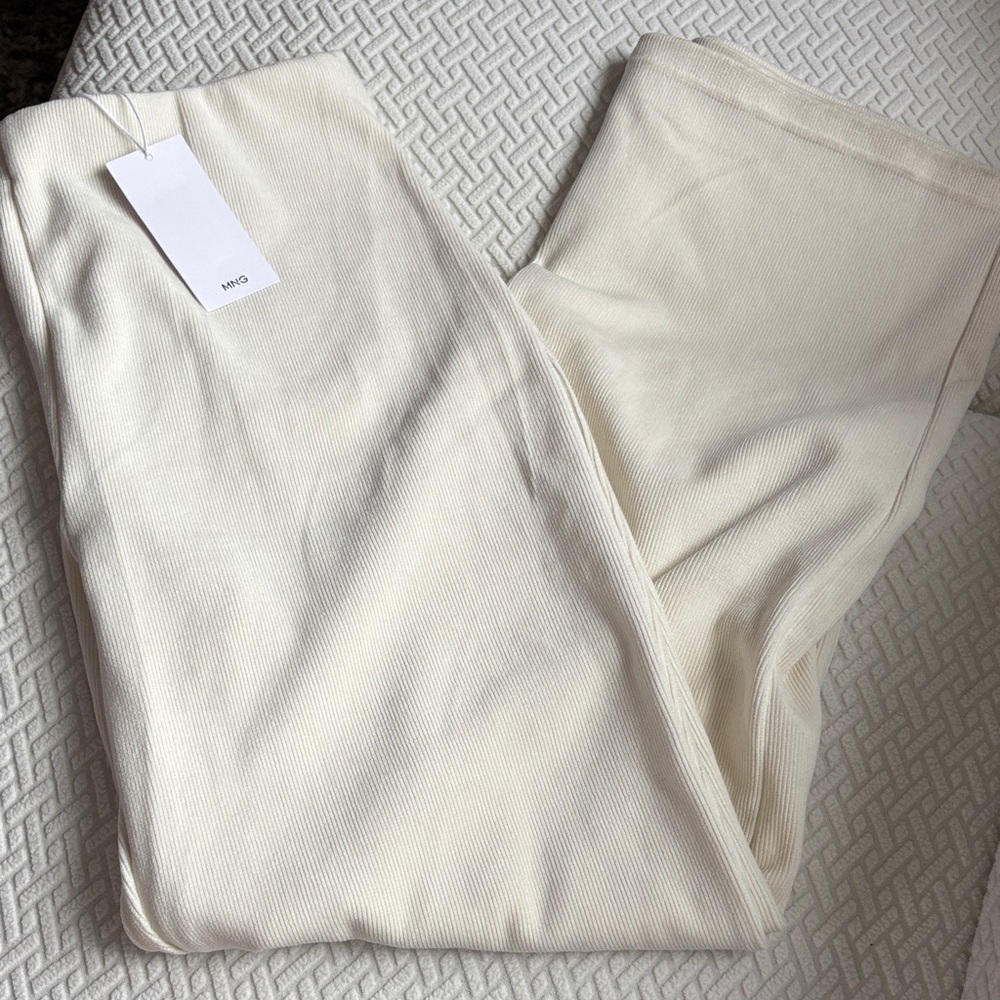 Mango Cream Ribbed Knit Panita Pants, new but dirt on pant